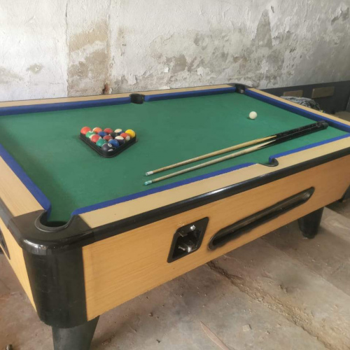 Wooden Second hand pool table